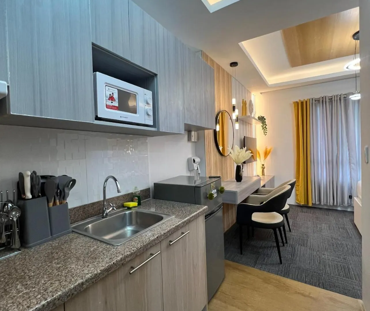 Aparthotel Mesatierra Condotel By Rinann'S Staycation Davao Philippines